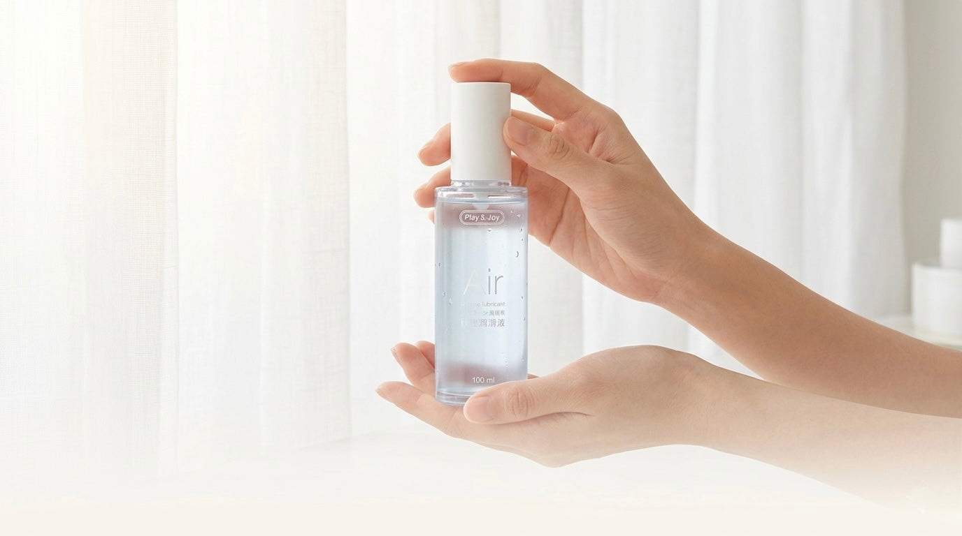 Imagen hero de la colección ESSĒN de Play&Joy Clinical, lubricación íntima de base clínica para la rutina diaria